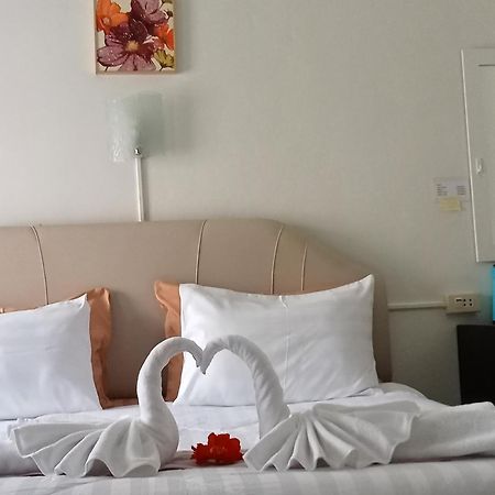 Happy Home Guest House Ban Phe Buitenkant foto