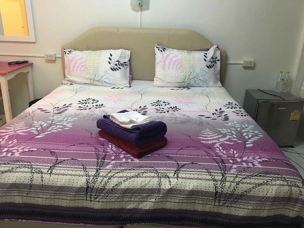 Happy Home Guest House Ban Phe Buitenkant foto